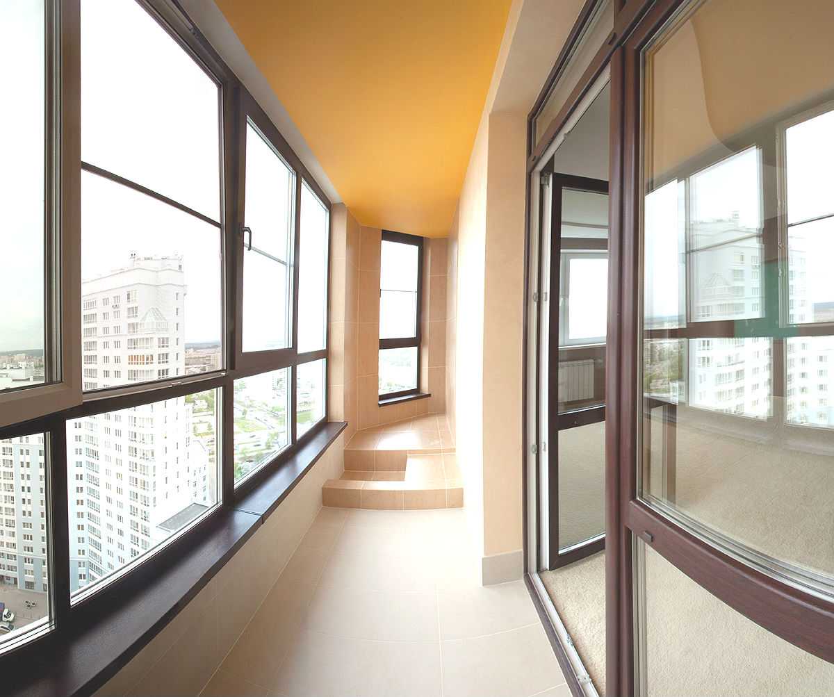 Панорамный балкон: идеи украшения, принципы оформления и особенности создания идеальных панорамных балконов (85 фото и видео)