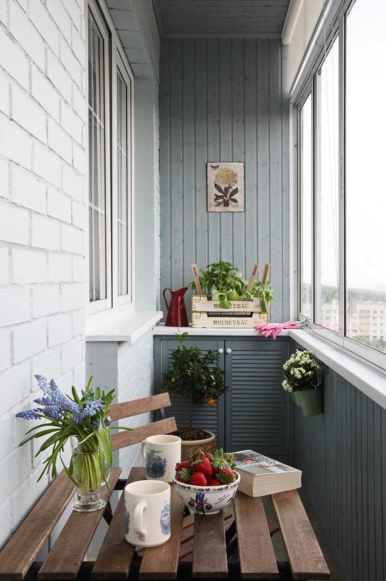 Стены на балконе: лучшие современные варианты отделки балконов (145 фото и видео)