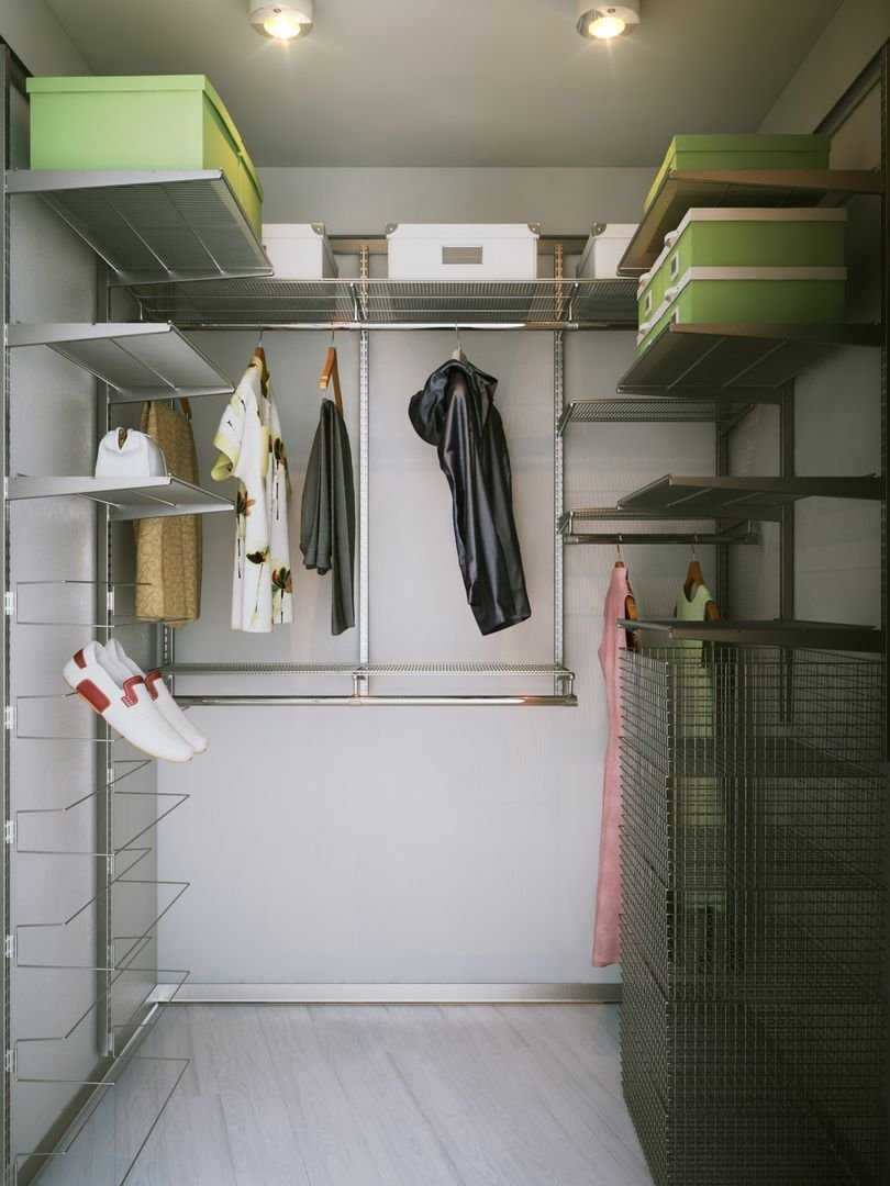Мини-гардеробная 2 кв. м: планировка пространства и дизайн
