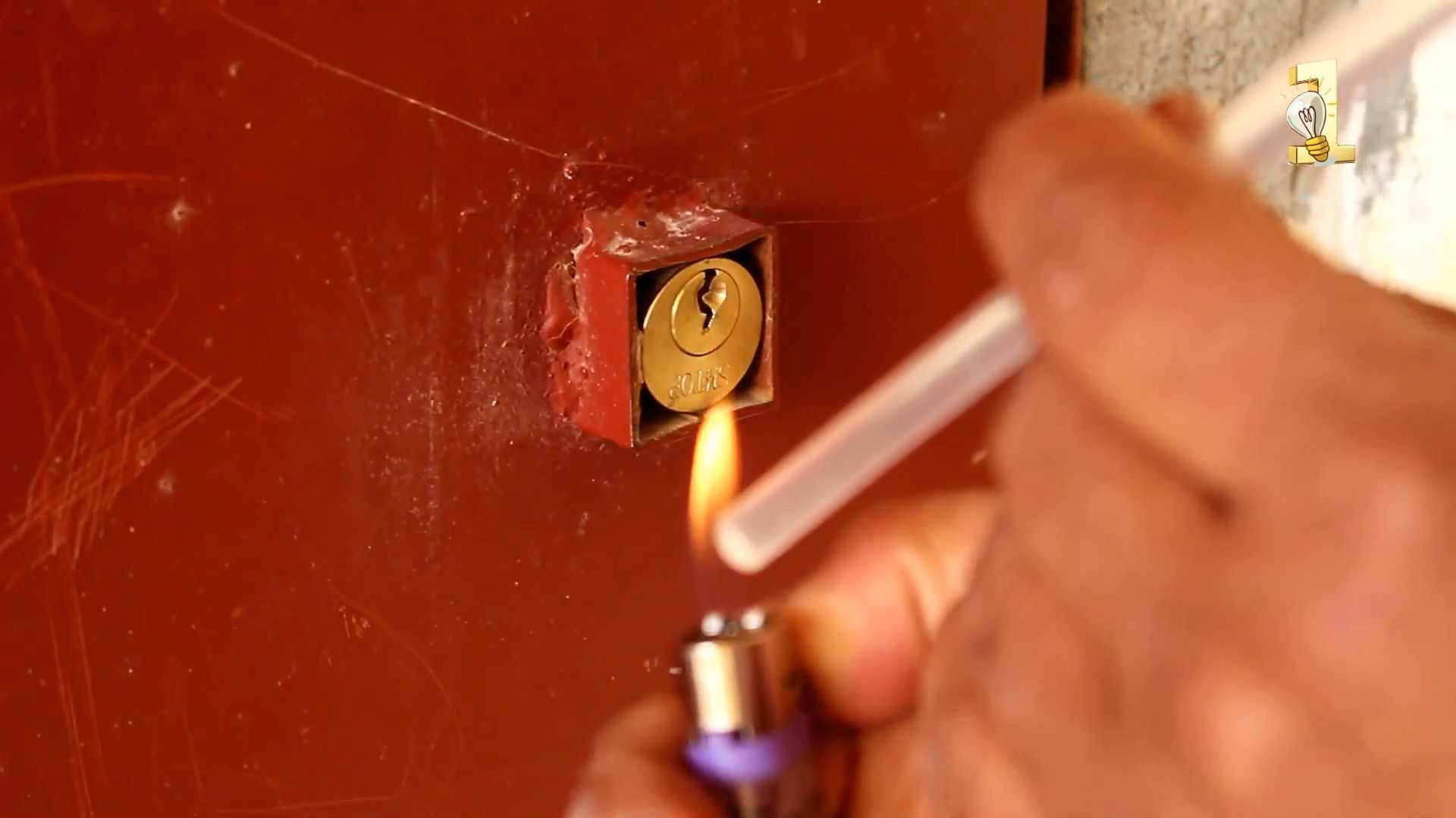 Как открыть замок если ключ не поворачивается: пошаговая инструкция открытия двери