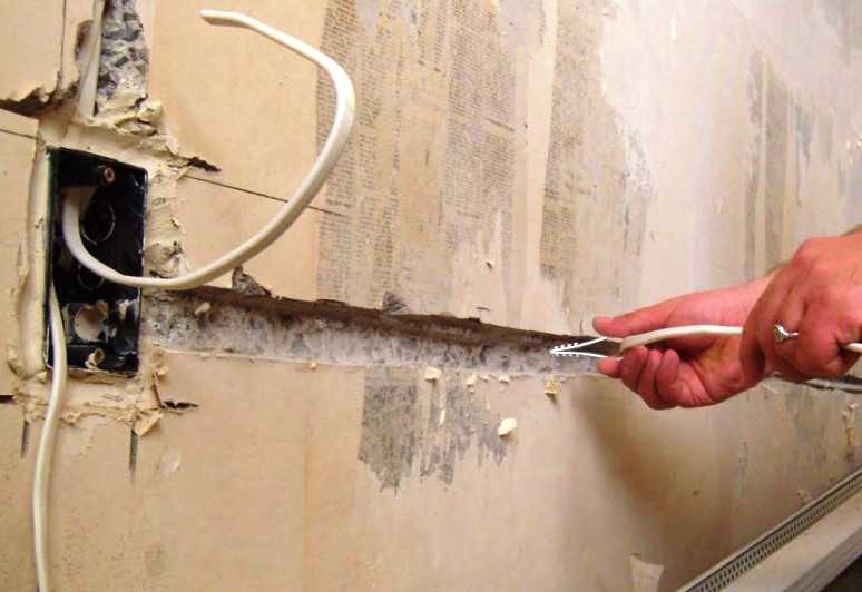 Как штробить стены под проводку — требования, подбор инструмента, технология штробления