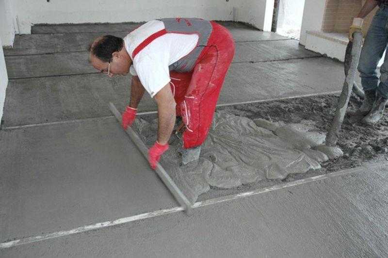 Как сделать бетонный пол по грунту своими руками — пошаговый план