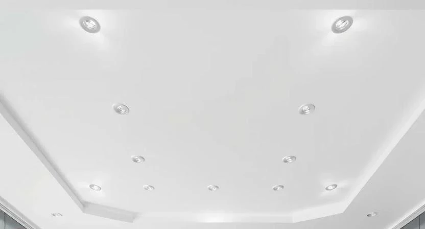 Как визуально поднять потолок в квартире