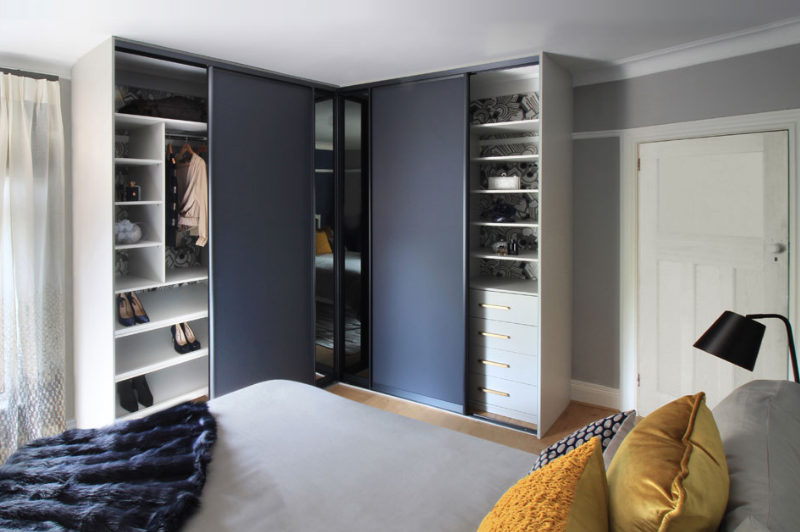 Шкаф с зеркалом в спальню - 200 фото лучших новинок дизайна шкафа в интерьере спальни