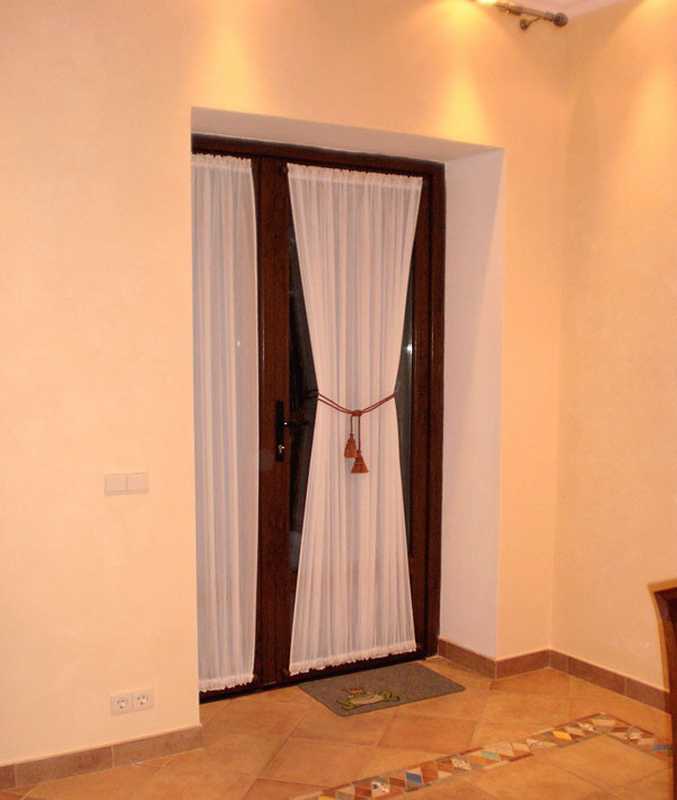 Занавески на дверной проем - декоративные междверные шторы, дверные шторки на межкомнатные, портьеры, как называются для декора