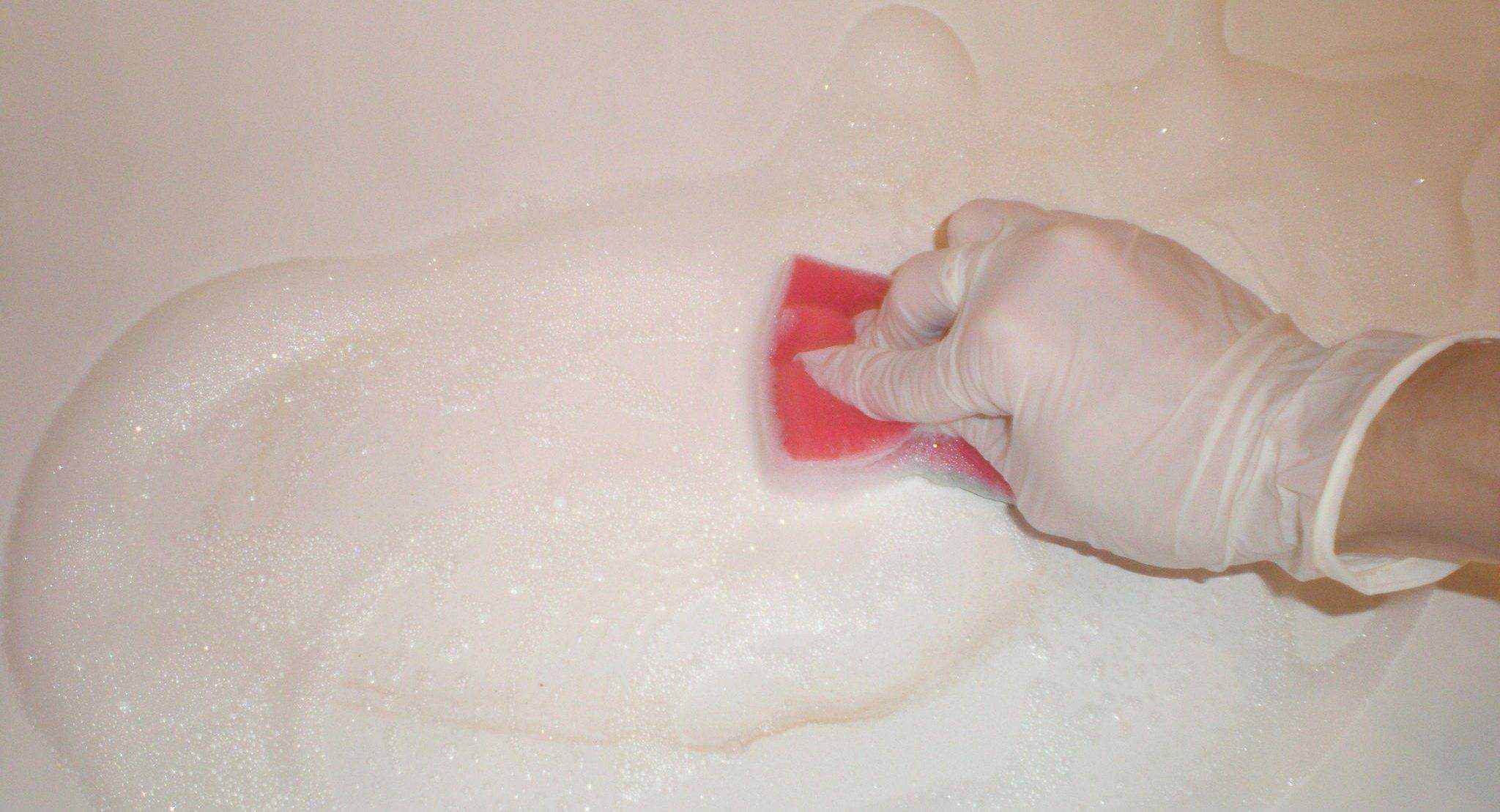 Как очистить чугунную ванну до бела в домашних условиях: советы с видео