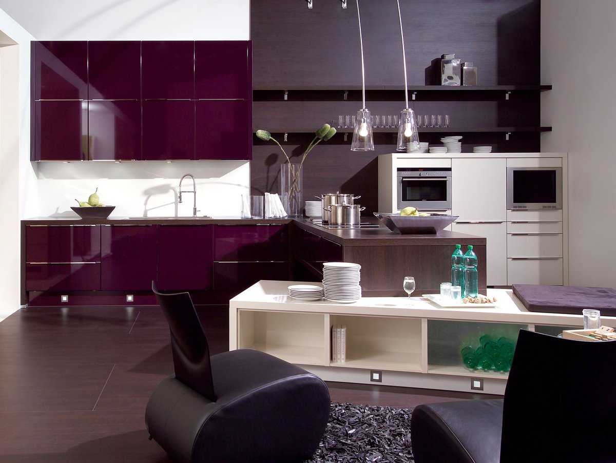 Кухня цвета баклажан: с каким матовым цветом сочетается в интерьере