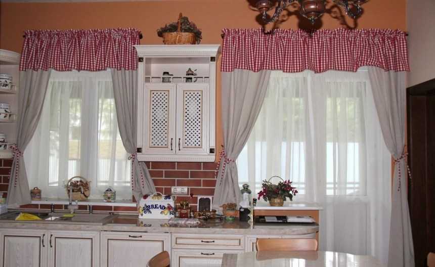 Подбор штор в кухню-гостиную