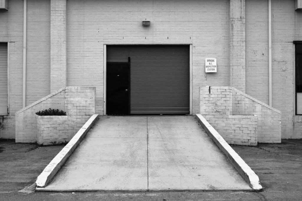 Пожарная безопасность гаражей: частных, организаций и парков транспортных предприятий