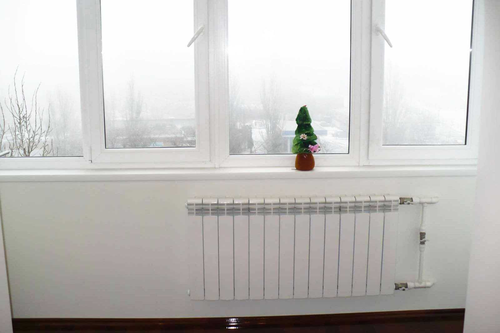 Установка батарей отопления на балконе: можно ли перенести, схемы выноса | дневники ремонта obustroeno.club