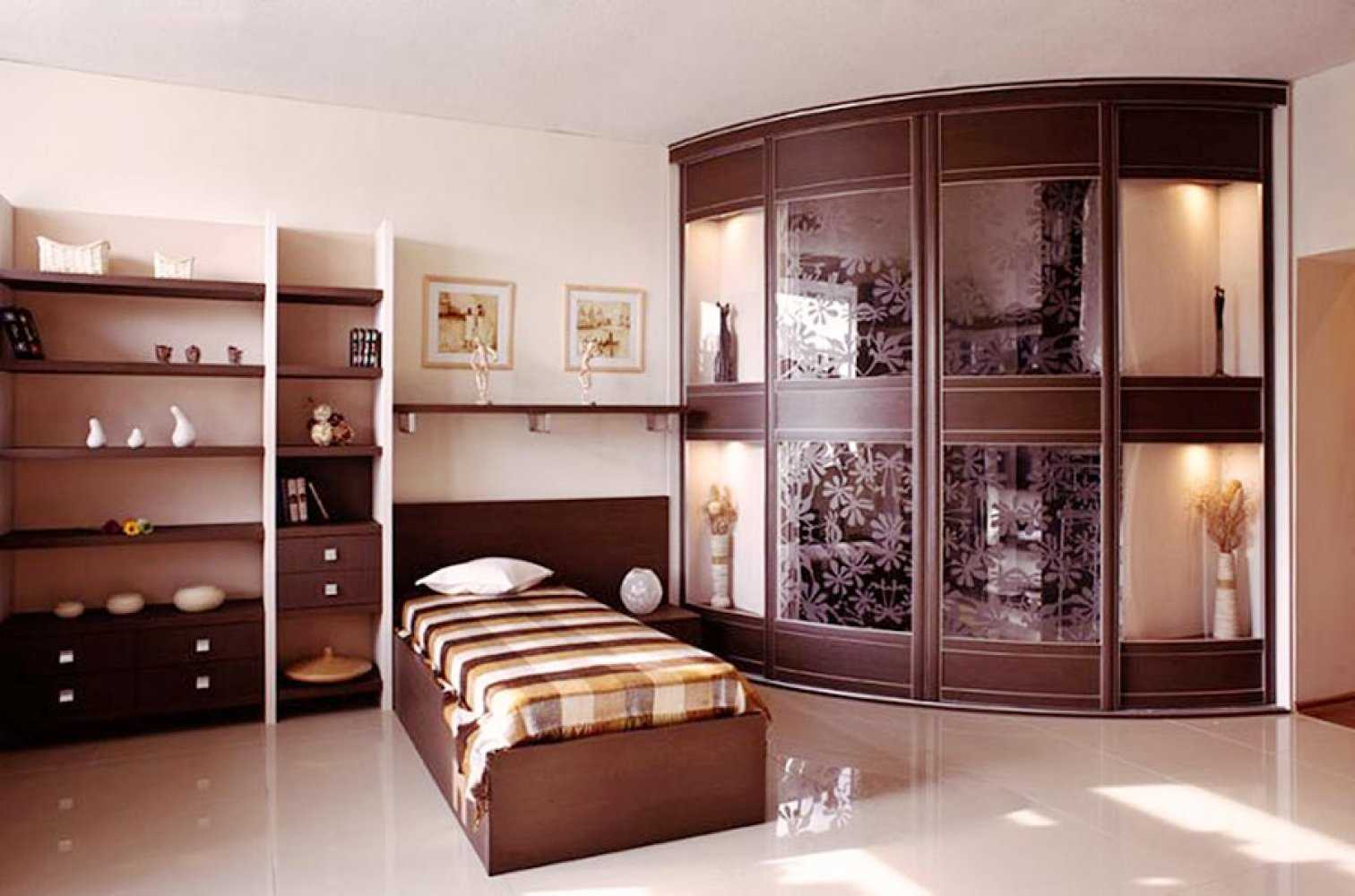 Угловой шкаф в спальню: 100 фото дизайна + примеры размещения и сочетания в интерьере спальни