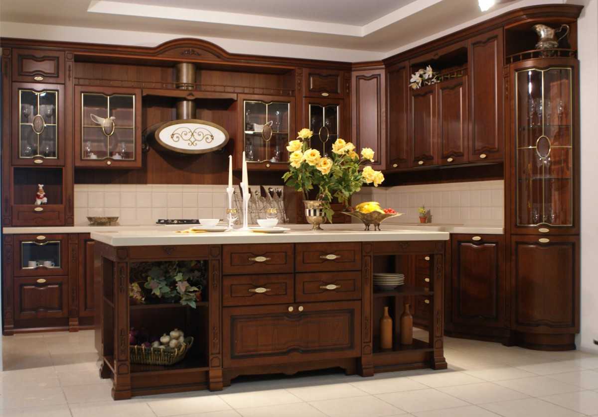 Правила выбора деревянной мебели на кухню