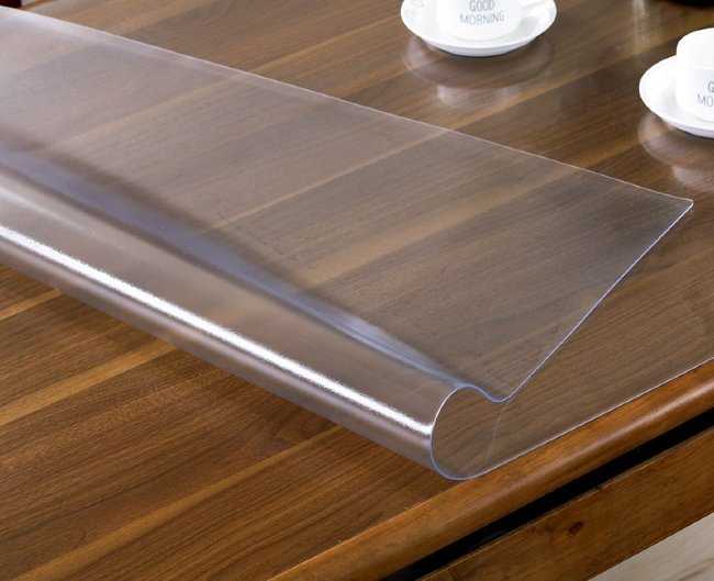 На столы кухонные силиконовые прозрачные скатерти: виды материалы и рекомендации по выбору, плюсы и минусы