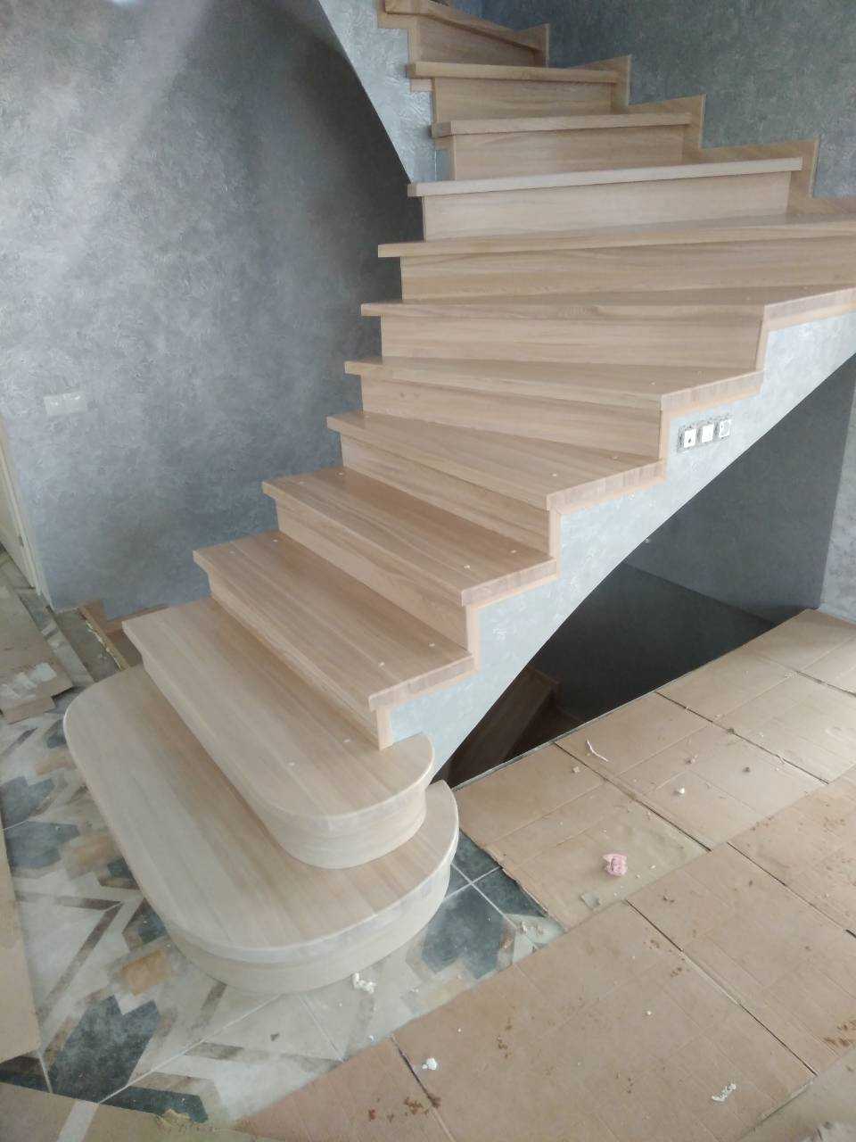 Отделка бетонной лестницы в частном доме 7 вариантов