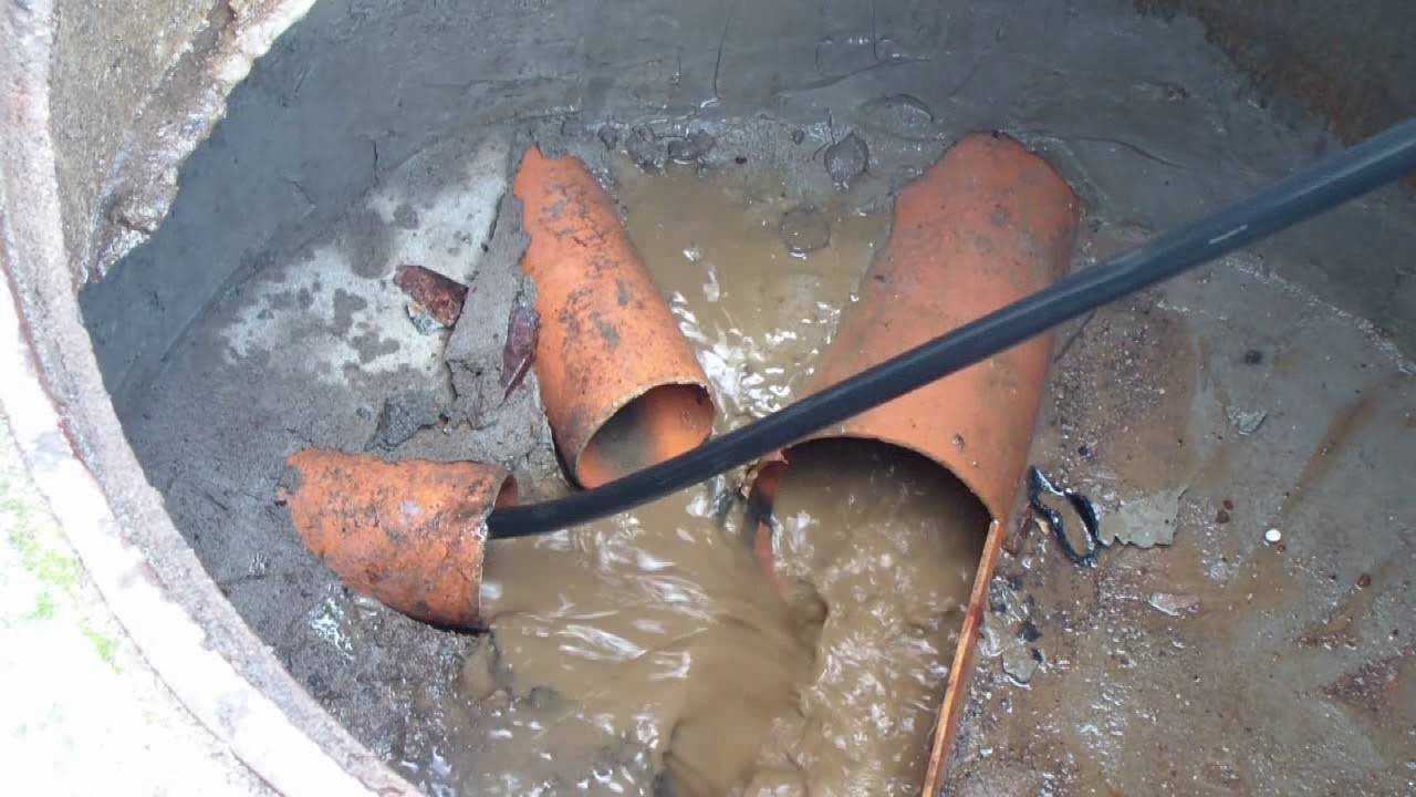 Как прочистить канализационную трубу – важные советы и способы прочистки