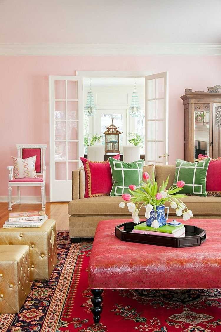 Розовая комната  сочетанием с белым, серым и другими оттенками Выбор мебели в интерьер помещения и советы по обустройству и декорированию Фотографии интересных примеров дизайна