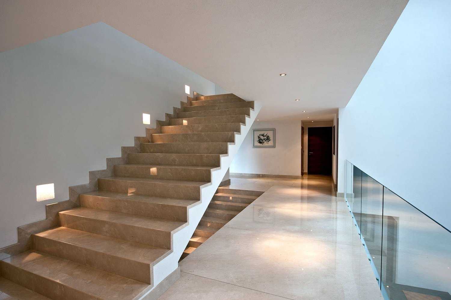 Облицовка бетонной лестницы в доме