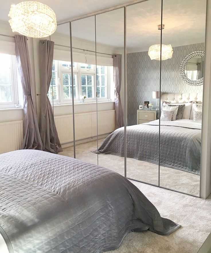 Зеркало в спальню: 75 фото и правила сочетания зеркала с интерьером (комоды, трюмо, туалетные столики с зеркалами)