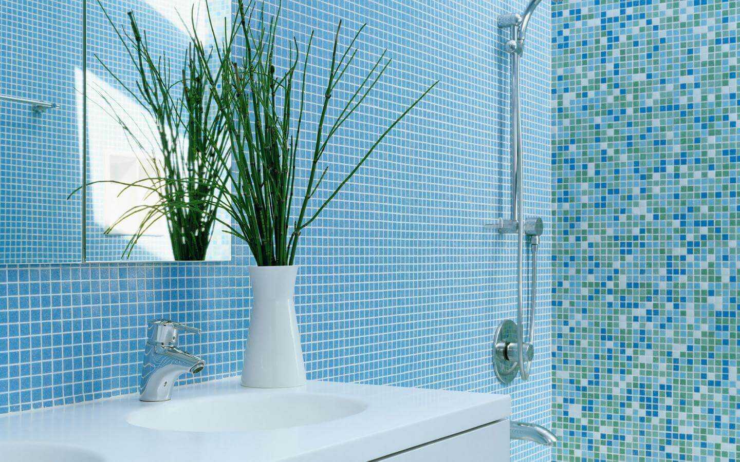 Мозаика в ванной комнате: дизайн, комбинация плитки
 - 23 фото