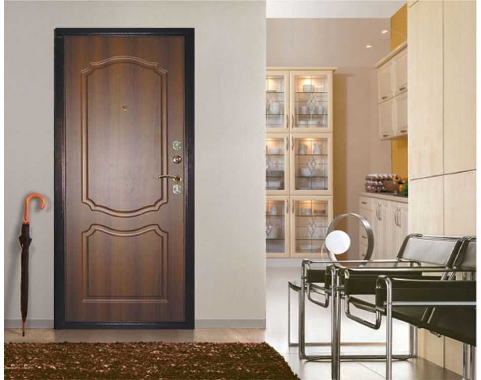 Дверь в частный дом, какая лучше: металлическая, пластиковая,деревянная или алюминевая?